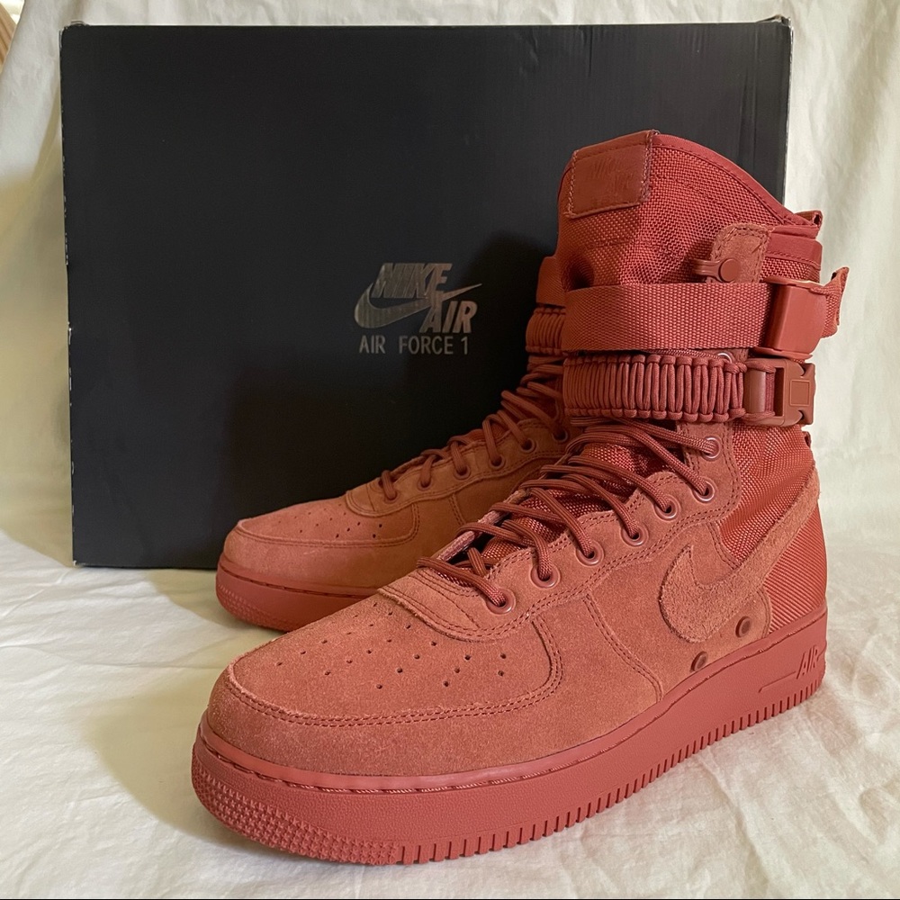 NWB NIKE Air Force 1 Dusty Peach High Top Sneaks